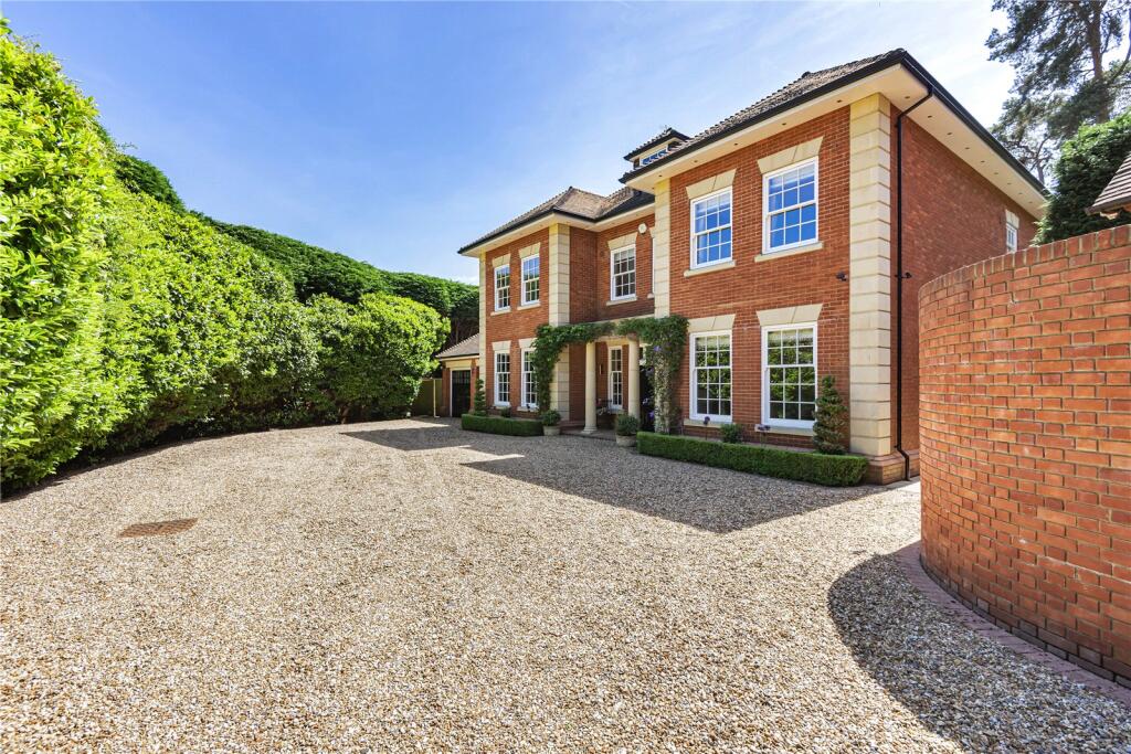 6 bed Detached for rent in South Ascot. From Breckenridge Lettings Ltd - Sunningdale 6 bed Detached for rent in South Ascot. From Breckenridge Lettings Ltd - Sunningdale