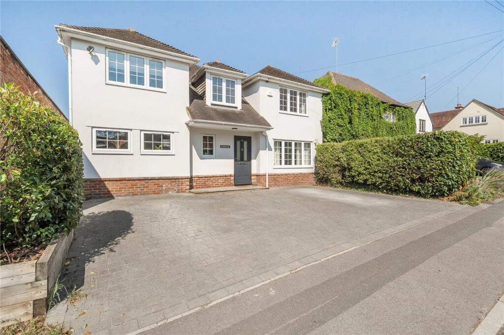 4 bed Detached for rent in Sunningdale. From Breckenridge Lettings Ltd - Sunningdale