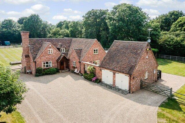 4 bed Detached for rent in Newell Green. From Breckenridge Lettings Ltd - Sunningdale 4 bed Detached for rent in Newell Green. From Breckenridge Lettings Ltd - Sunningdale