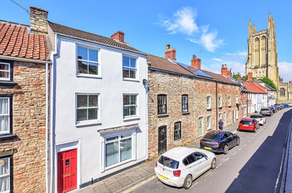 3 bed Mid Terraced House for rent in Wells. From Greenslade Taylor Hunt - Wells 3 bed Mid Terraced House for rent in Wells. From Greenslade Taylor Hunt - Wells