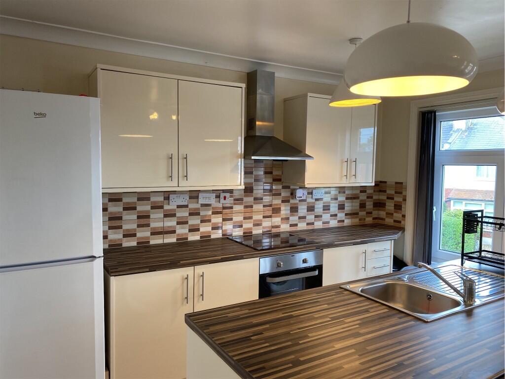 2 bed 1st Floor Flat for rent in Bournemouth. From Avenue Estates - Bournemouth