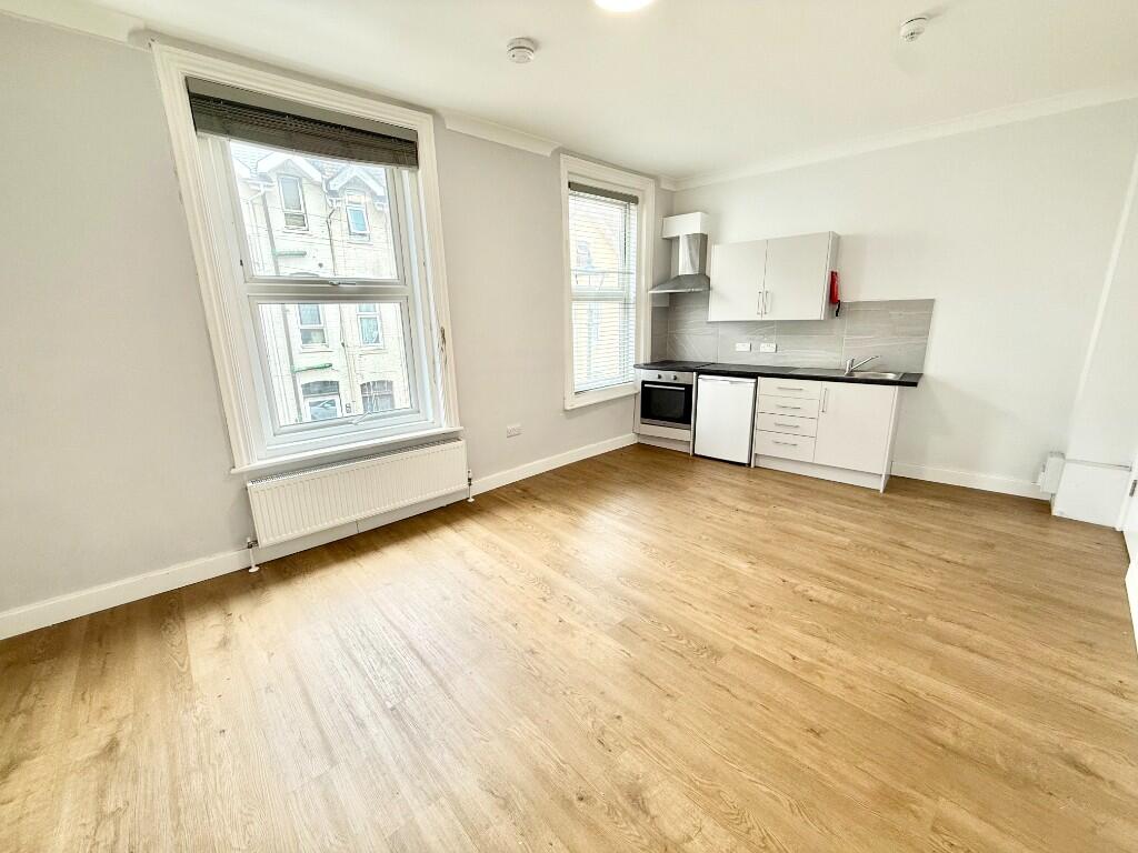 1 bed House Share for rent in Bournemouth. From Avenue Estates - Bournemouth