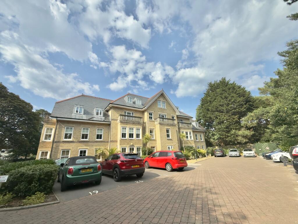 2 bed Apartment for rent in Bournemouth. From Avenue Estates - Bournemouth 2 bed Apartment for rent in Bournemouth. From Avenue Estates - Bournemouth