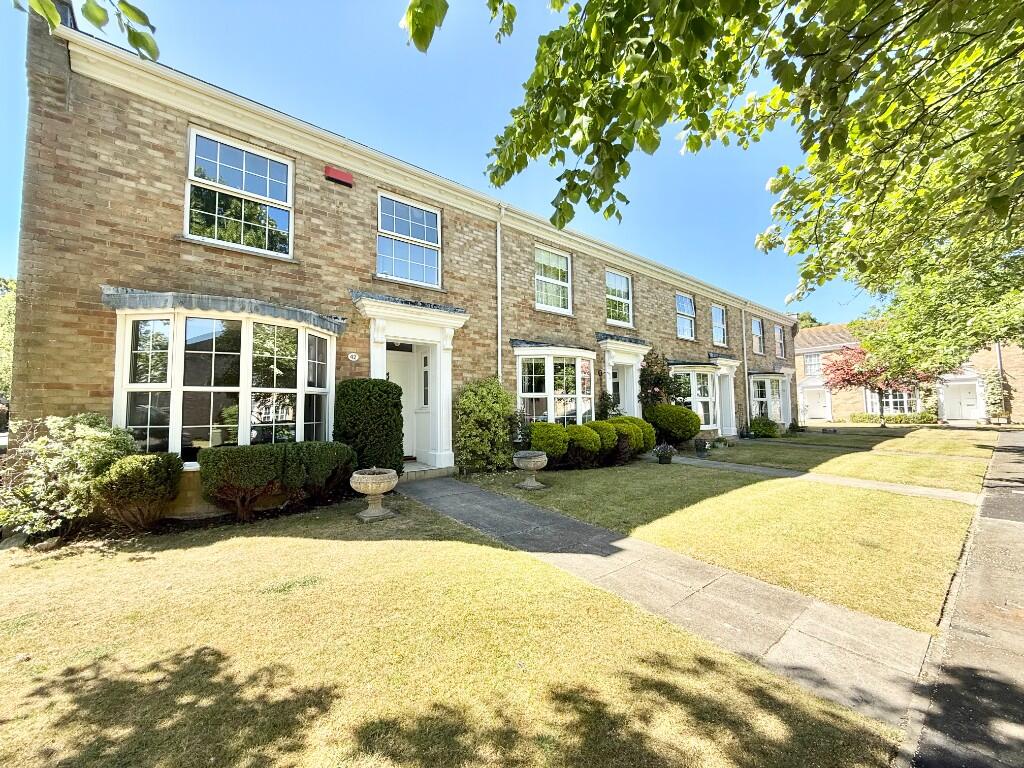 3 bed Detached for rent in Winkton. From Avenue Estates - Bournemouth 3 bed Detached for rent in Winkton. From Avenue Estates - Bournemouth