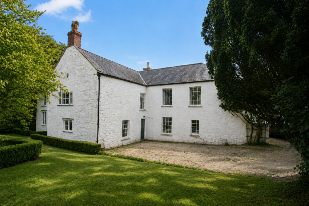 5 bed Detached for rent in Wedmore. From Roderick Thomas - Wells