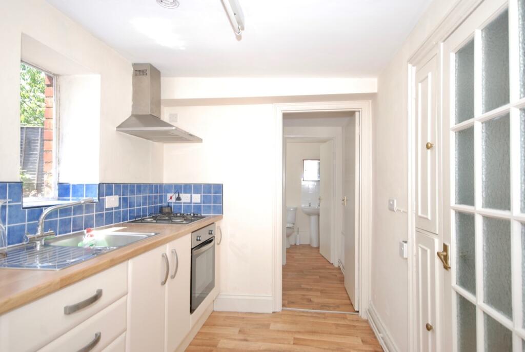 1 bed House (unspecified) for rent in Castle Cary. From Roderick Thomas - Wells 1 bed House (unspecified) for rent in Castle Cary. From Roderick Thomas - Wells