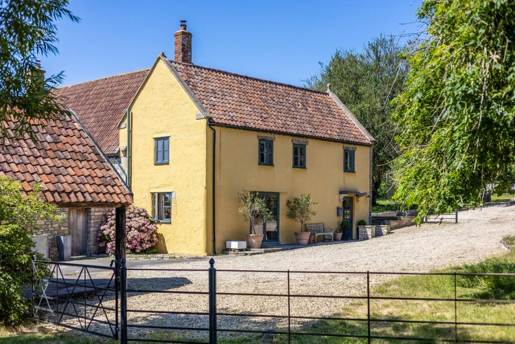 2 bed Cottage for rent in Pilton. From Roderick Thomas - Wells 2 bed Cottage for rent in Pilton. From Roderick Thomas - Wells