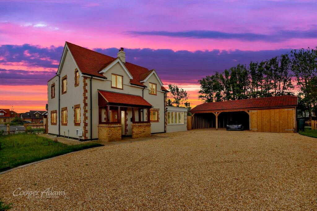 4 bed Detached for rent in West Kingston. From Cooper Adams Estate Agents - East Preston