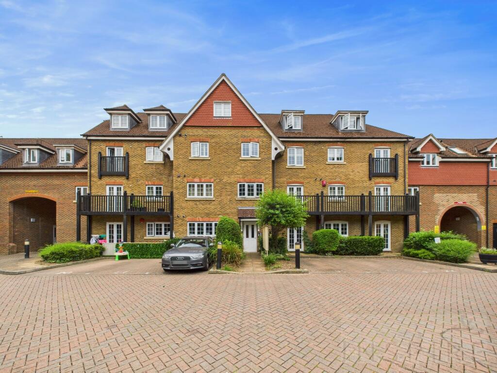 2 bed Apartment for rent in Copthorne. From Inspire Estates