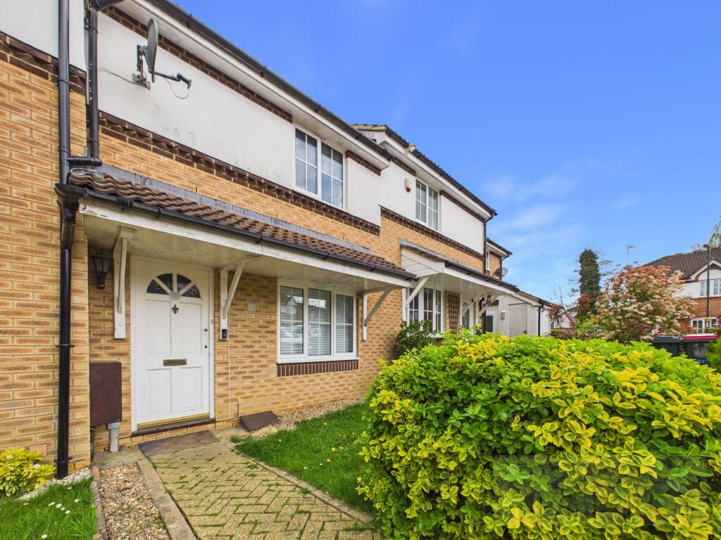 3 bed Mid Terraced House for rent in Crawley. From Inspire Estates