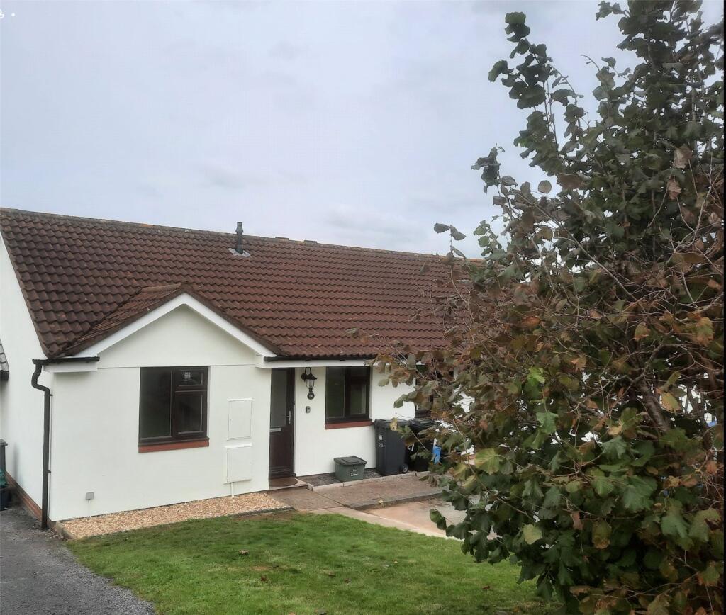 2 bed Bungalow for rent in Weston. From Greenslade Taylor Hunt - Honiton