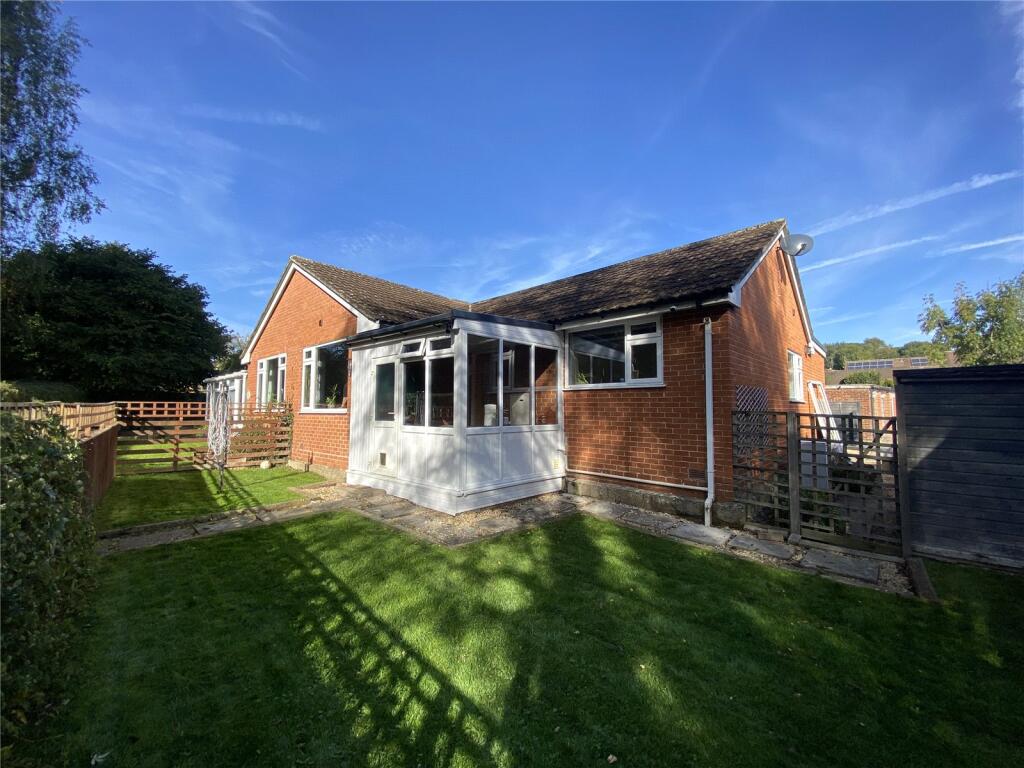 3 bed Bungalow for rent in Chard. From Greenslade Taylor Hunt - Honiton 3 bed Bungalow for rent in Chard. From Greenslade Taylor Hunt - Honiton