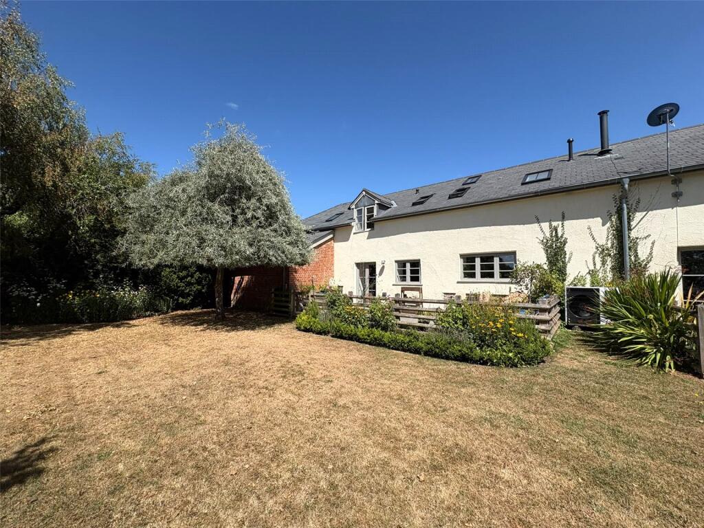 2 bed Mid Terraced House for rent in Clyst Hydon. From Greenslade Taylor Hunt - Honiton 2 bed Mid Terraced House for rent in Clyst Hydon. From Greenslade Taylor Hunt - Honiton