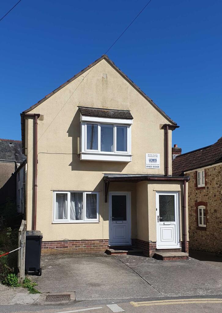 1 bed 1st Floor Flat for rent in Chard. From Savill Andrews - Chard