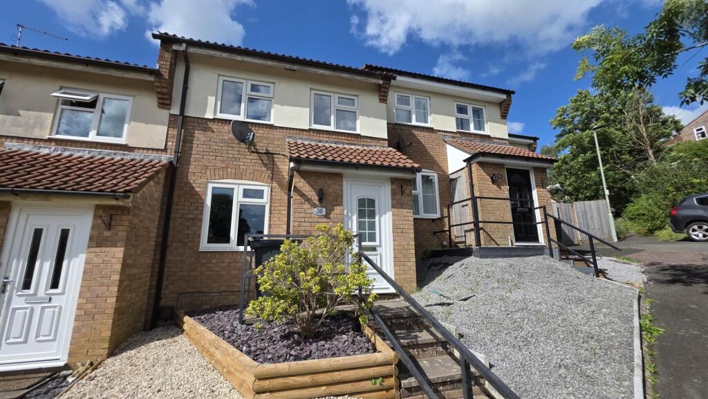2 bed Mid Terraced House for rent in Honiton. From Savill Andrews - Chard