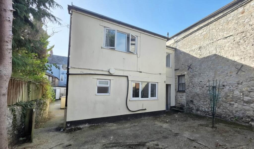 2 bed Semi Detached for rent in Chard. From Savill Andrews - Chard