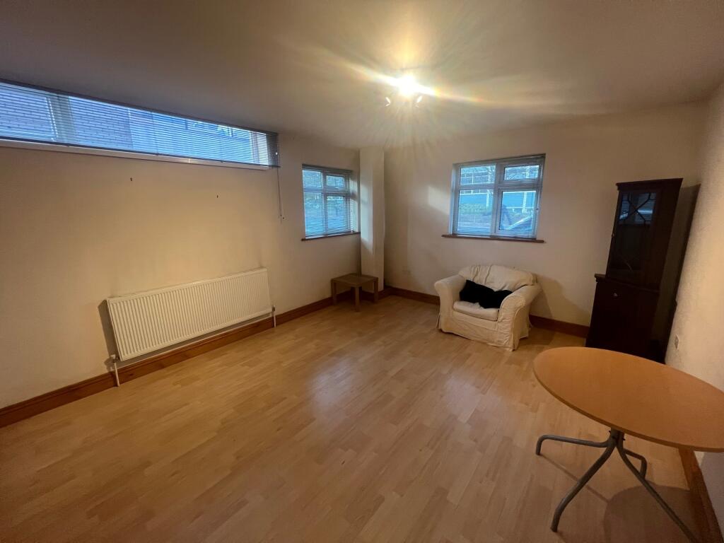 2 bed Apartment for rent in Southampton. From Tenant Direct - Southampton