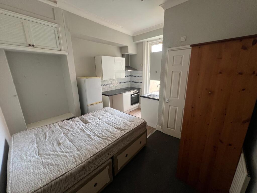 0 bed 1st Floor Flat for rent in Southampton. From Tenant Direct - Southampton