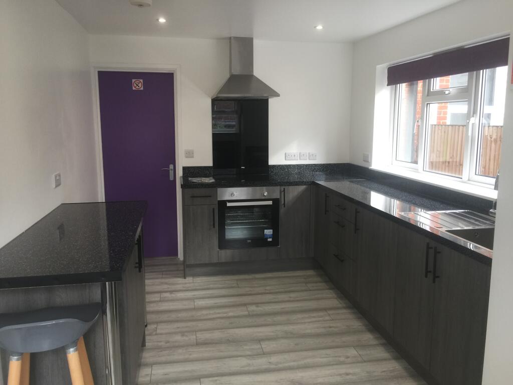 4 bed Detached for rent in Southampton. From Tenant Direct - Southampton