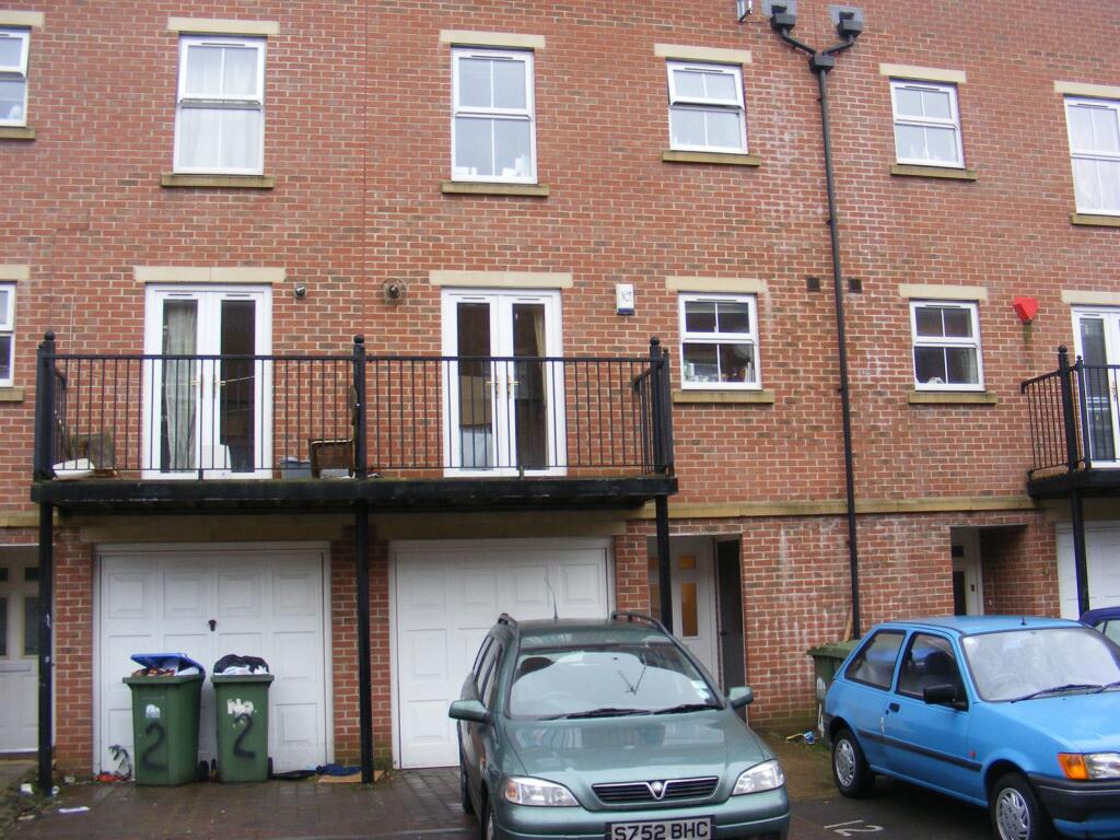 4 bed House (unspecified) for rent in Southampton. From Tenant Direct - Southampton