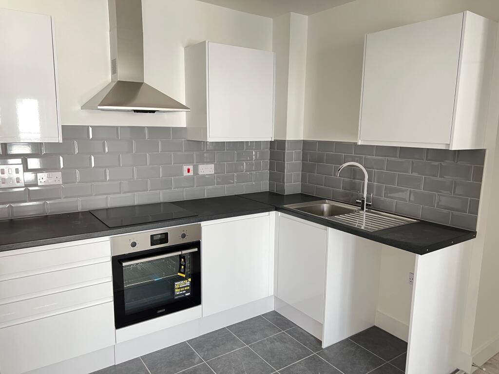 3 bed 1st Floor Flat for rent in Southampton. From Tenant Direct - Southampton