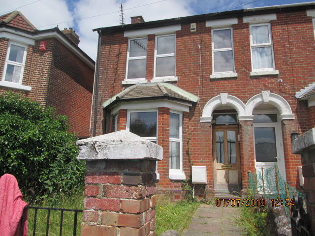 5 bed Mid Terraced House for rent in Southampton. From Tenant Direct - Southampton