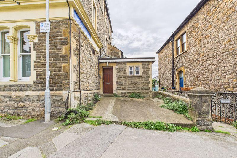 2 bed Apartment for rent in Clevedon. From Mark Templer - Clevedon