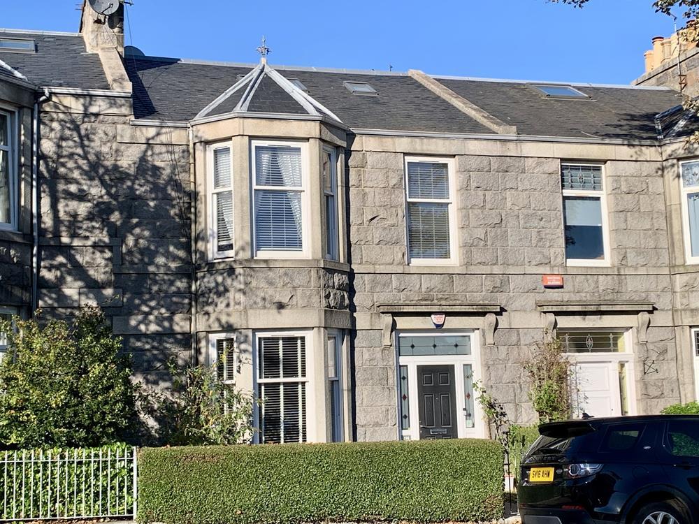 3 bed Mid Terraced House for rent in Aberdeen. From Aberdeen Property Leasing - Aberdeen 3 bed Mid Terraced House for rent in Aberdeen. From Aberdeen Property Leasing - Aberdeen
