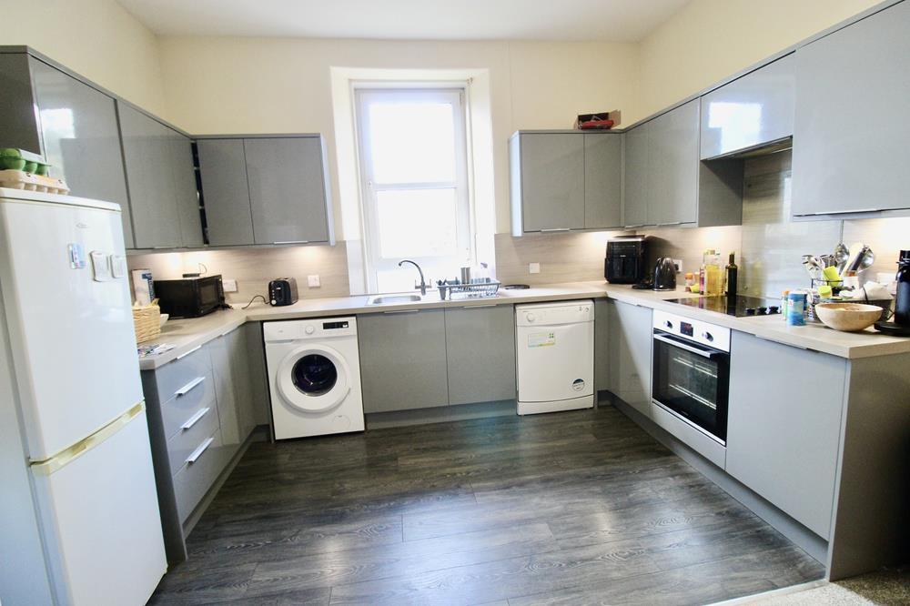 3 bed 1st Floor Flat for rent in Aberdeen. From Aberdeen Property Leasing - Aberdeen 3 bed 1st Floor Flat for rent in Aberdeen. From Aberdeen Property Leasing - Aberdeen