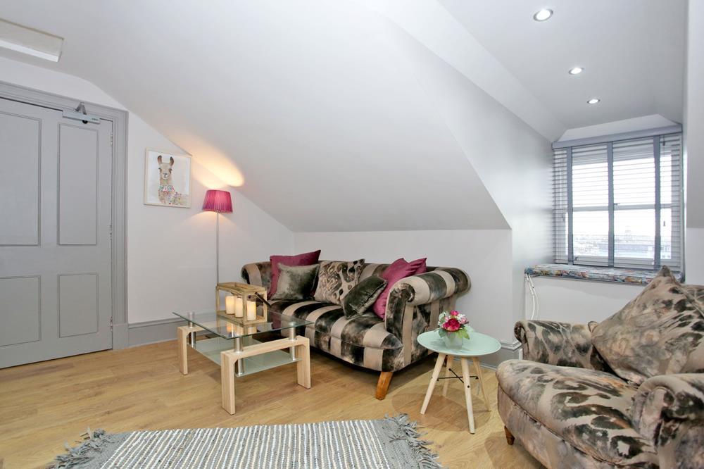 3 bed 1st Floor Flat for rent in Aberdeen. From Aberdeen Property Leasing - Aberdeen 3 bed 1st Floor Flat for rent in Aberdeen. From Aberdeen Property Leasing - Aberdeen