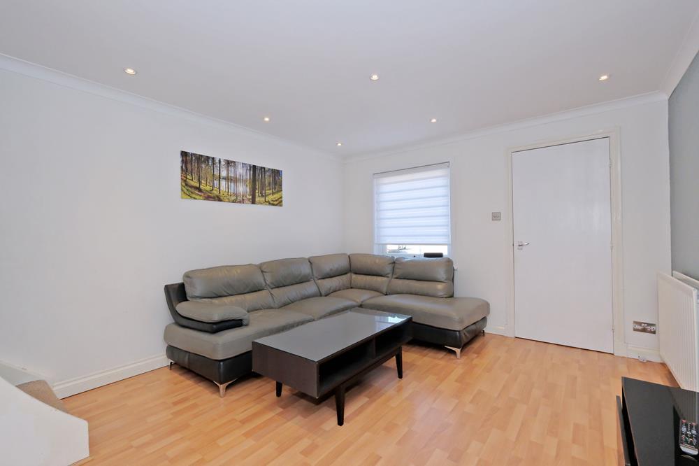 2 bed Mid Terraced House for rent in Aberdeen. From Aberdeen Property Leasing - Aberdeen