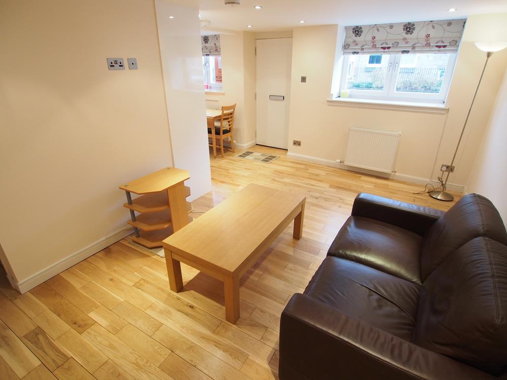 1 bed End of Terrace for rent in Aberdeen. From Aberdeen Property Leasing - Aberdeen 1 bed End of Terrace for rent in Aberdeen. From Aberdeen Property Leasing - Aberdeen