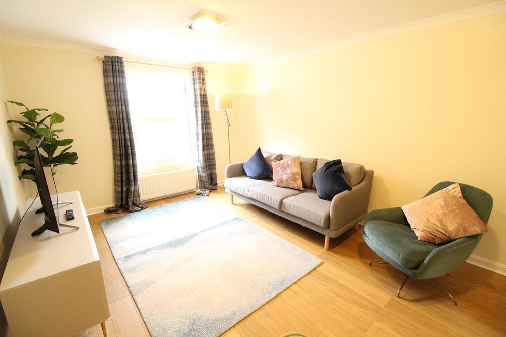 2 bed 1st Floor Flat for rent in Bieldside. From Aberdeen Property Leasing - Aberdeen 2 bed 1st Floor Flat for rent in Bieldside. From Aberdeen Property Leasing - Aberdeen