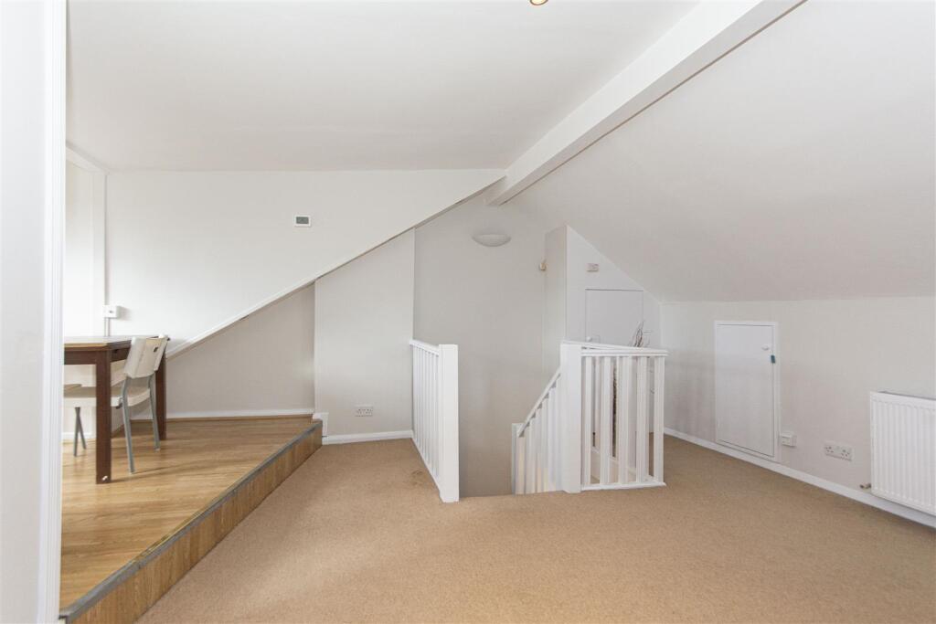 1 bed 1st Floor Flat for rent in Catford. From Urban Lettings Battersea