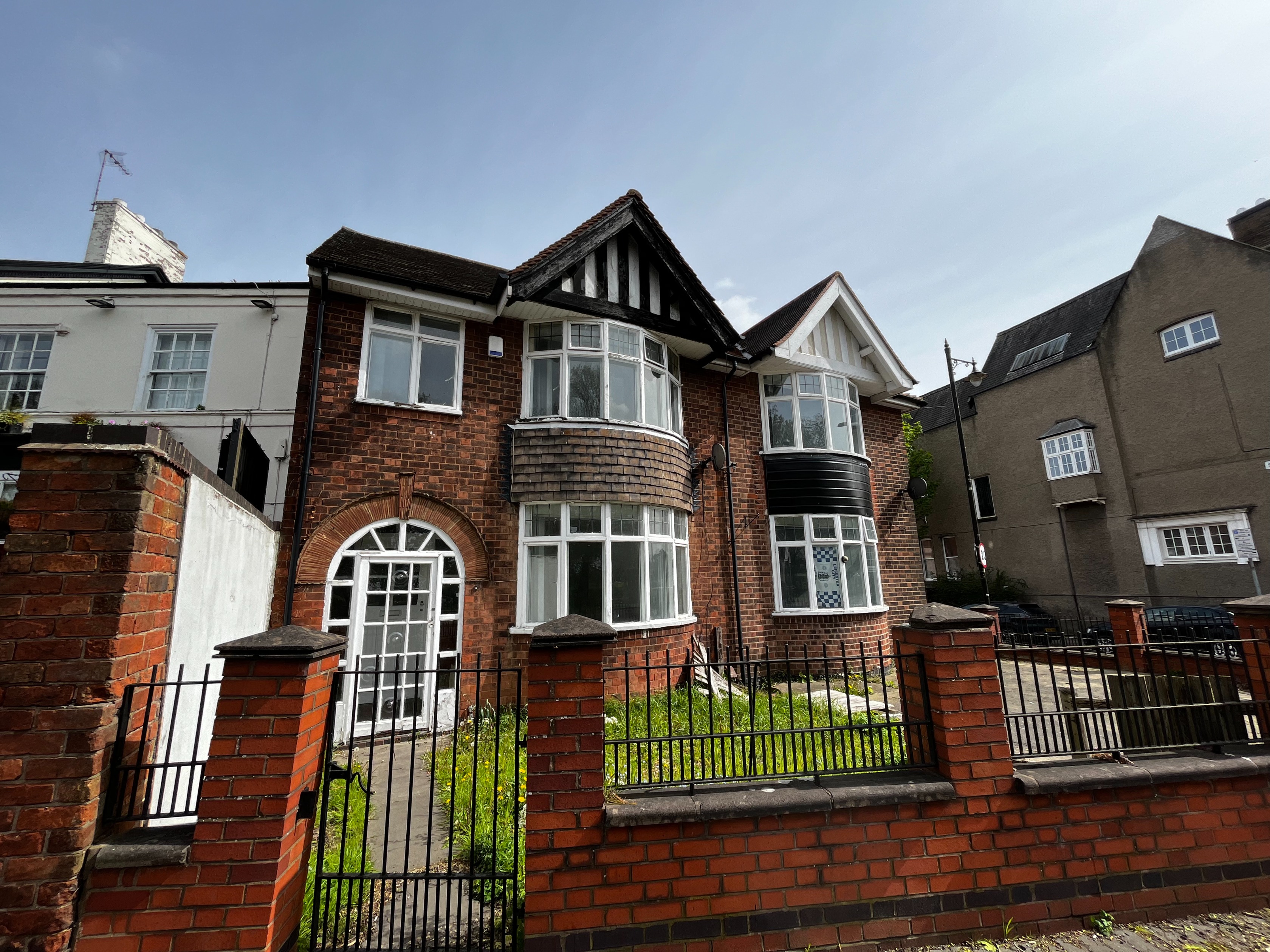 5 bed Semi-detached House for rent in Leicester. From Belvoir - Leicester