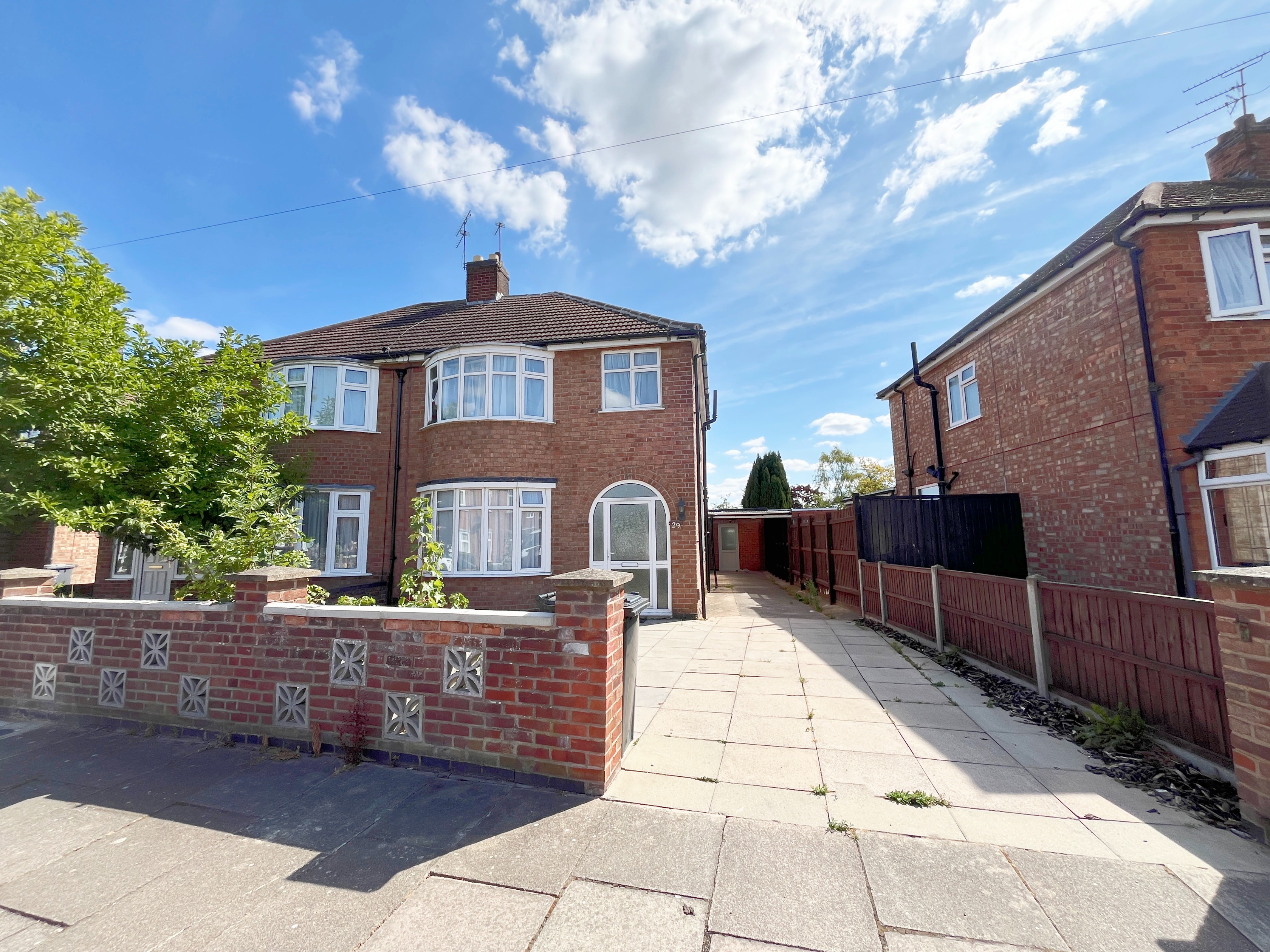 3 bed Semi-detached House for rent in Leicester. From Belvoir - Leicester 3 bed Semi-detached House for rent in Leicester. From Belvoir - Leicester