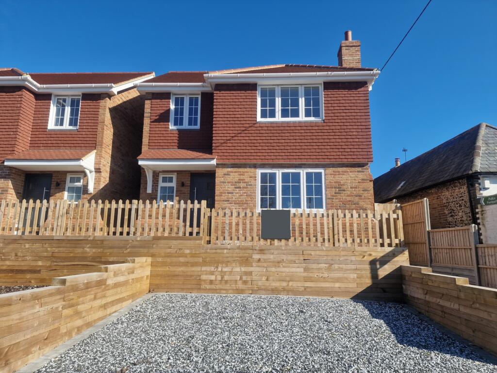 4 bed Detached for rent in Ringwould. From Jenkinson Estates - Deal