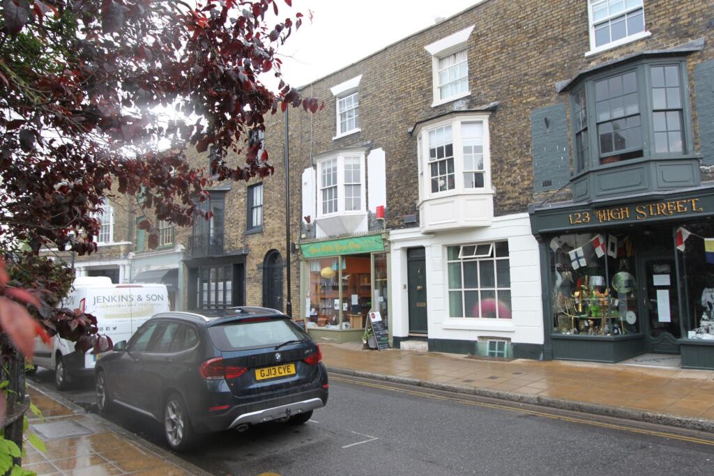 3 bed 1st Floor Flat for rent in Deal. From Jenkinson Estates - Deal 3 bed 1st Floor Flat for rent in Deal. From Jenkinson Estates - Deal