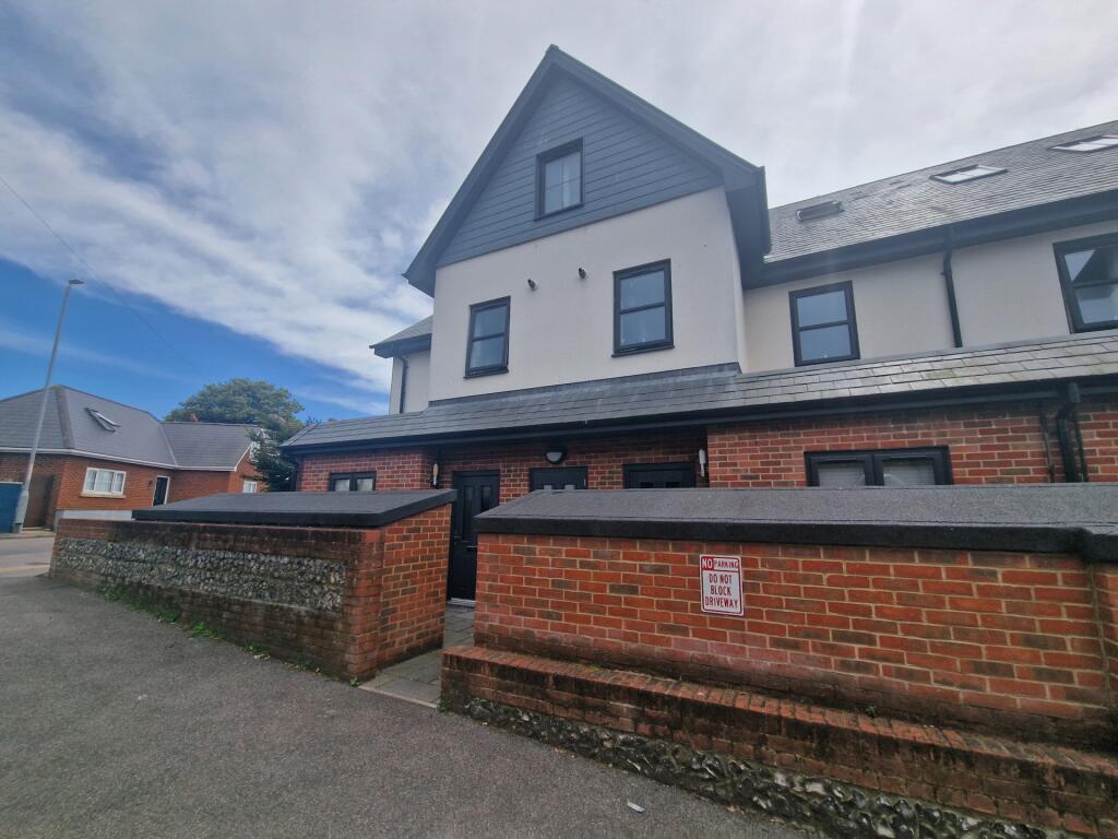 2 bed Apartment for rent in Deal. From Jenkinson Estates - Deal