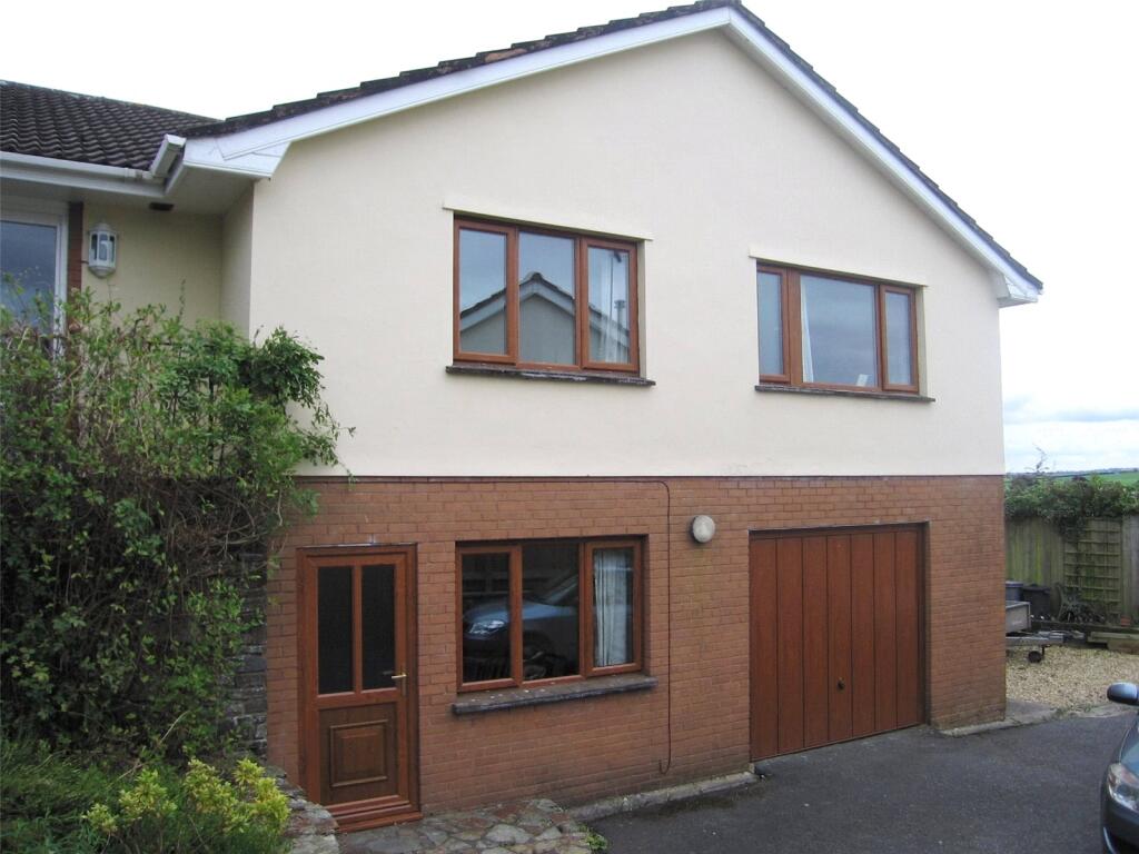 1 bed Apartment for rent in South Molton. From Greenslade Taylor Hunt - South Molton