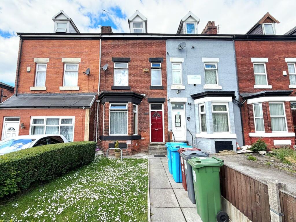 4 bed Mid Terraced House for rent in Manchester. From Lancashire Properties - Manchester