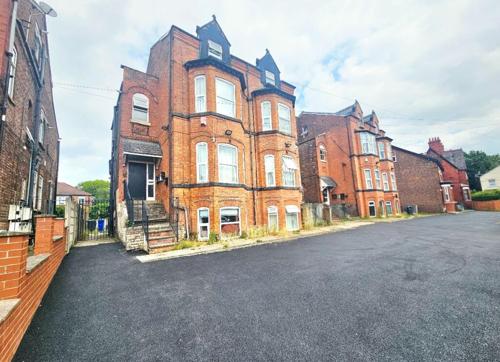 4 bed 1st Floor Flat for rent in Manchester. From Lancashire Properties - Manchester 4 bed 1st Floor Flat for rent in Manchester. From Lancashire Properties - Manchester