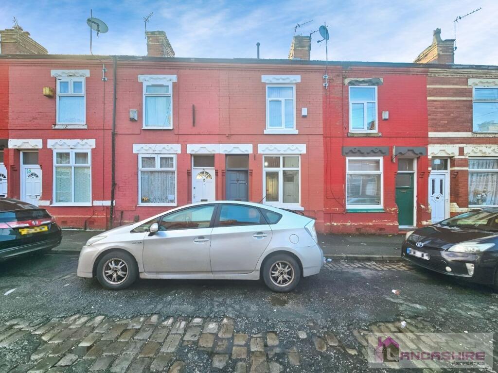 2 bed Mid Terraced House for rent in Manchester. From Lancashire Properties - Manchester