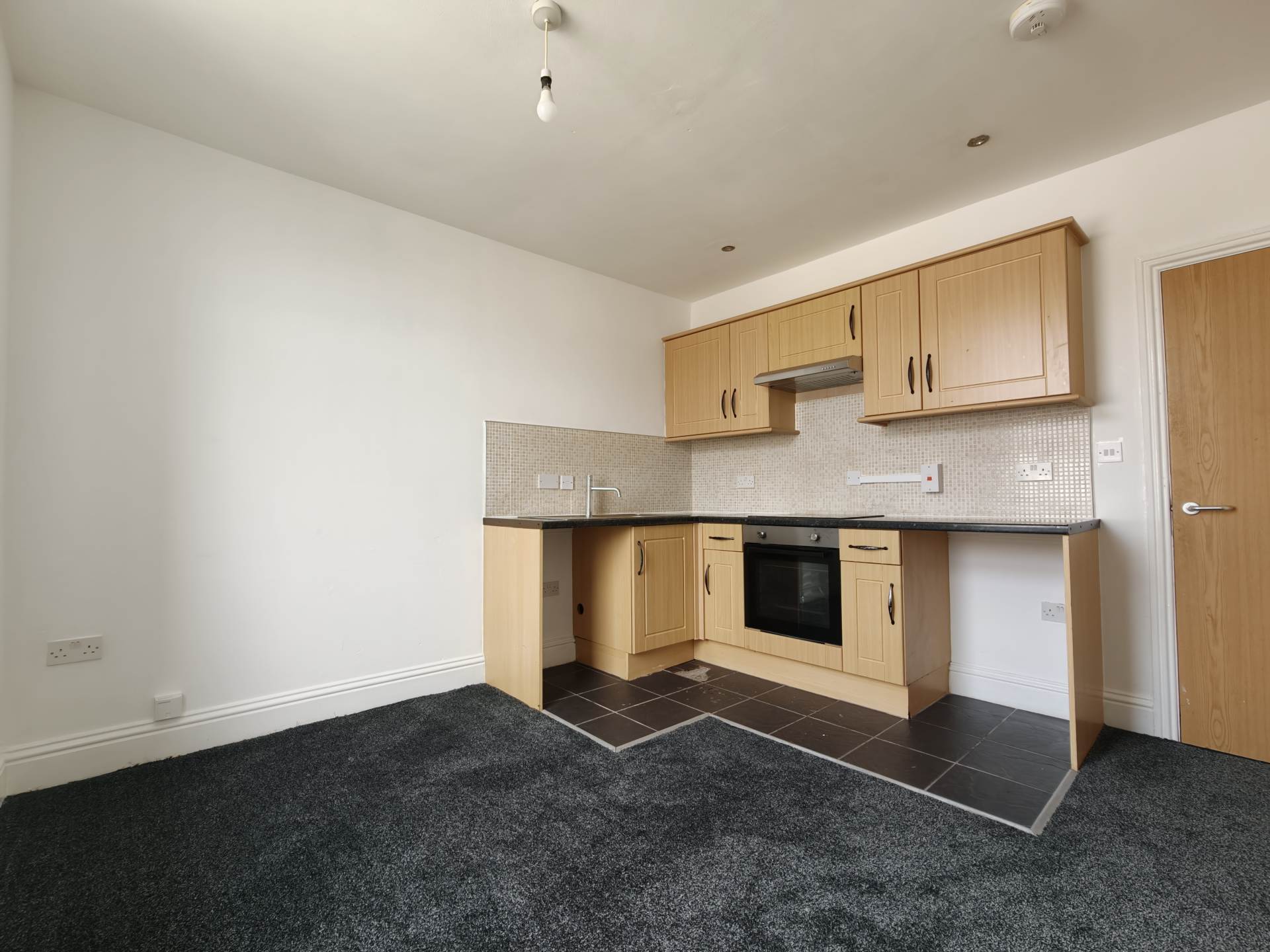 1 bed 1st Floor Flat for rent in Blackpool. From DY Property Services