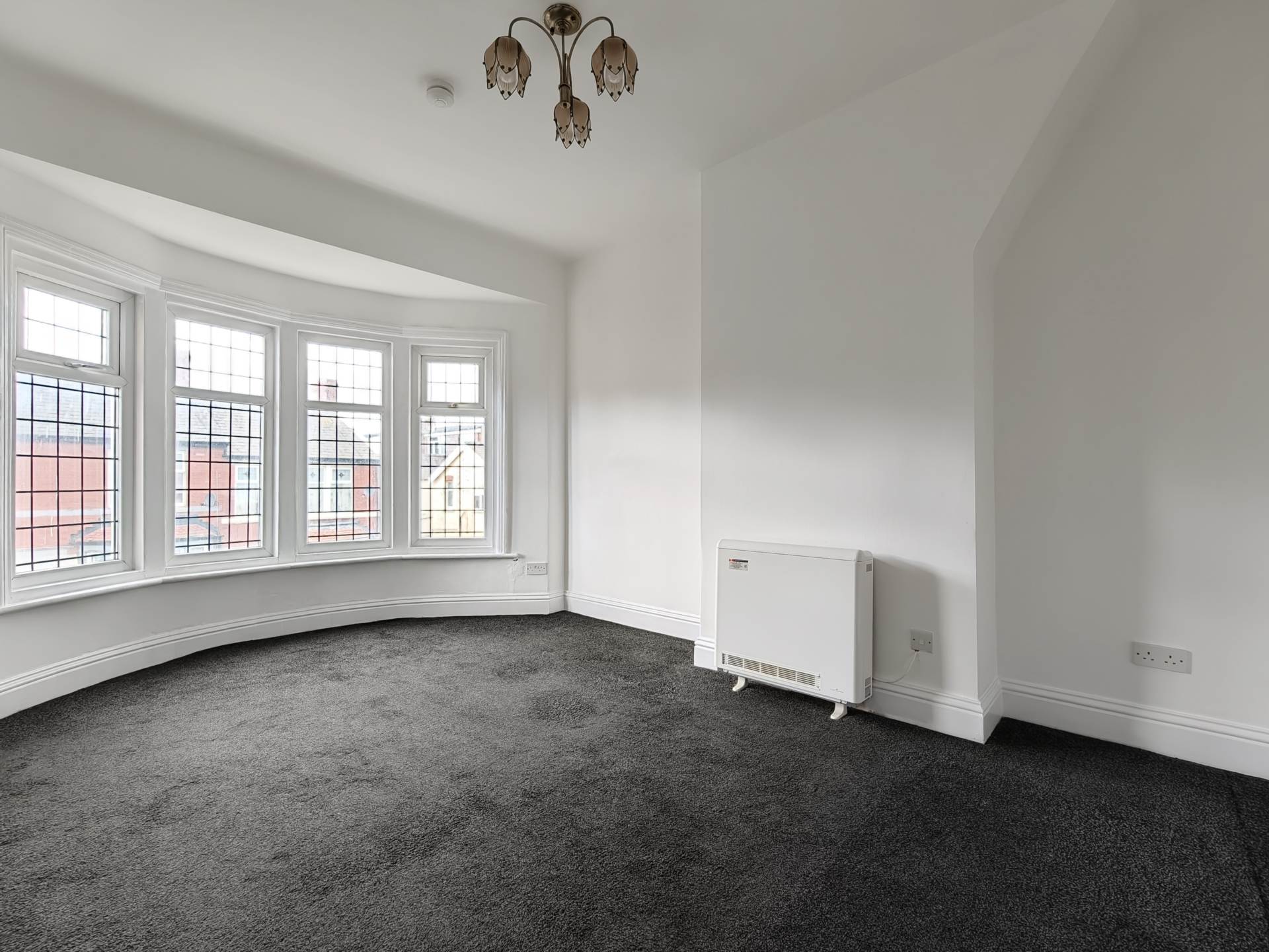 2 bed 1st Floor Flat for rent in Blackpool. From DY Property Services