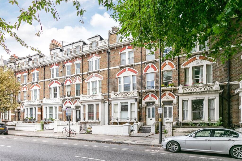2 bed 1st Floor Flat for rent in Kensington. From Marsh & Parsons - Holland Park