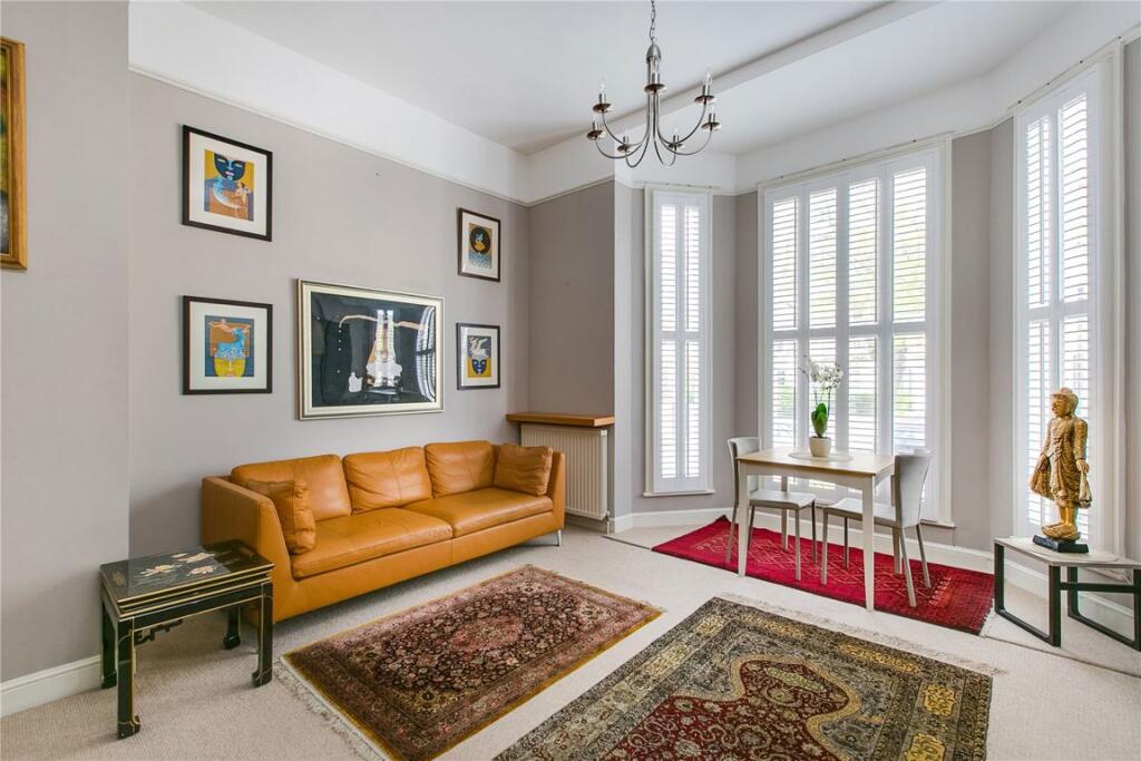 2 bed 1st Floor Flat for rent in Kensington. From Marsh & Parsons - Holland Park