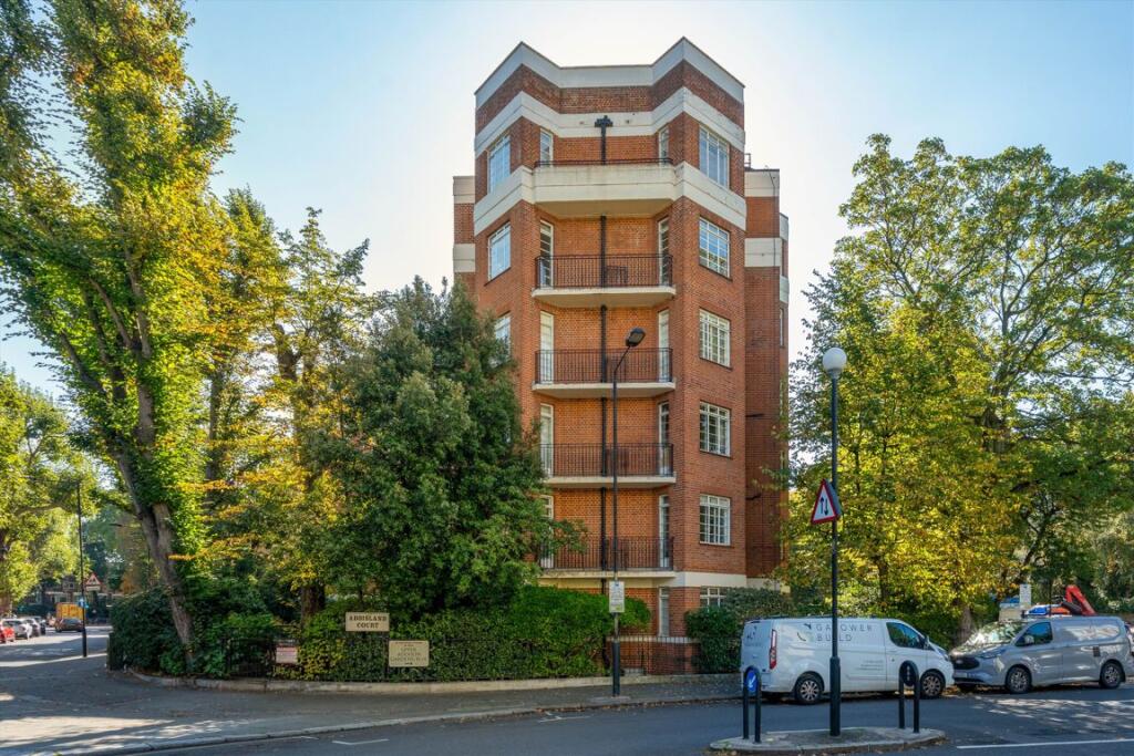 3 bed 1st Floor Flat for rent in London. From Marsh & Parsons - Holland Park 3 bed 1st Floor Flat for rent in London. From Marsh & Parsons - Holland Park