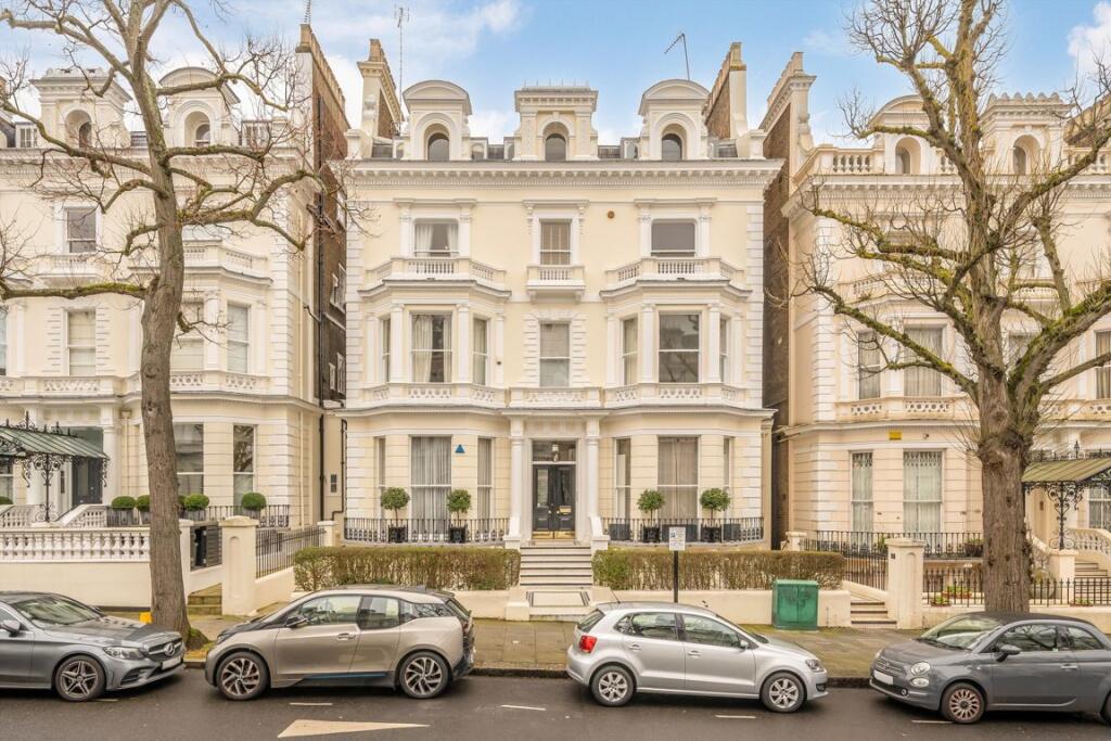2 bed 1st Floor Flat for rent in Kensington. From Marsh & Parsons - Holland Park