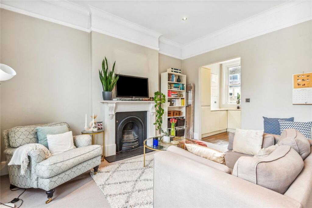 1 bed 1st Floor Flat for rent in Kensington. From Marsh & Parsons - Holland Park